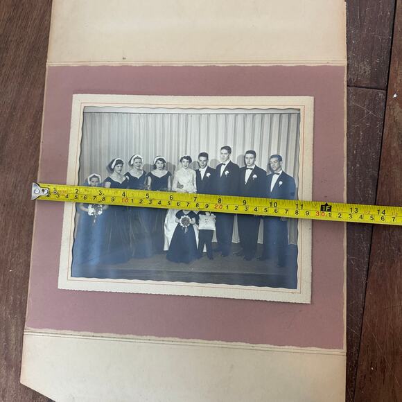 1940s 1950s Wedding portrait in folding picture frame 8x10 instant family - Picture 9 of 11